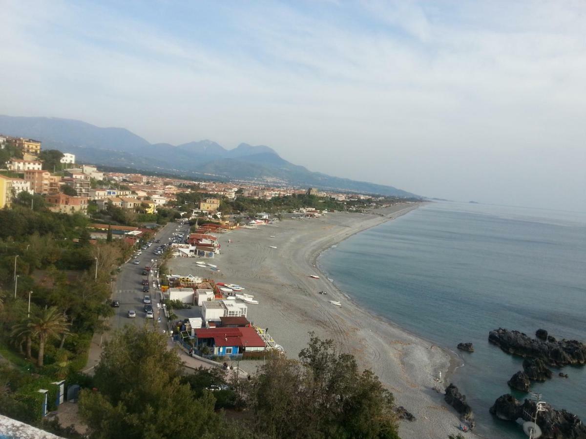 Apartament Casa Al Mare A Scalea Zewnętrze zdjęcie